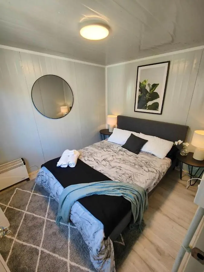 公寓 Beautiful 30M2 Tiny Home! 基督城